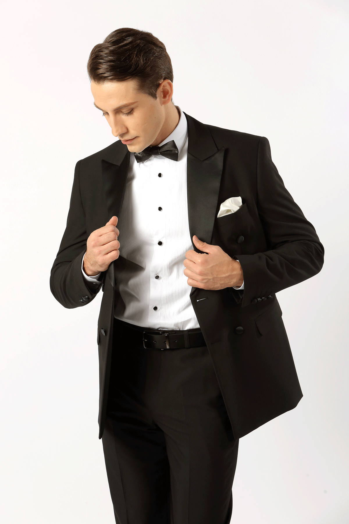 Bently tuxedo double breasted with satin lapel - Image 3