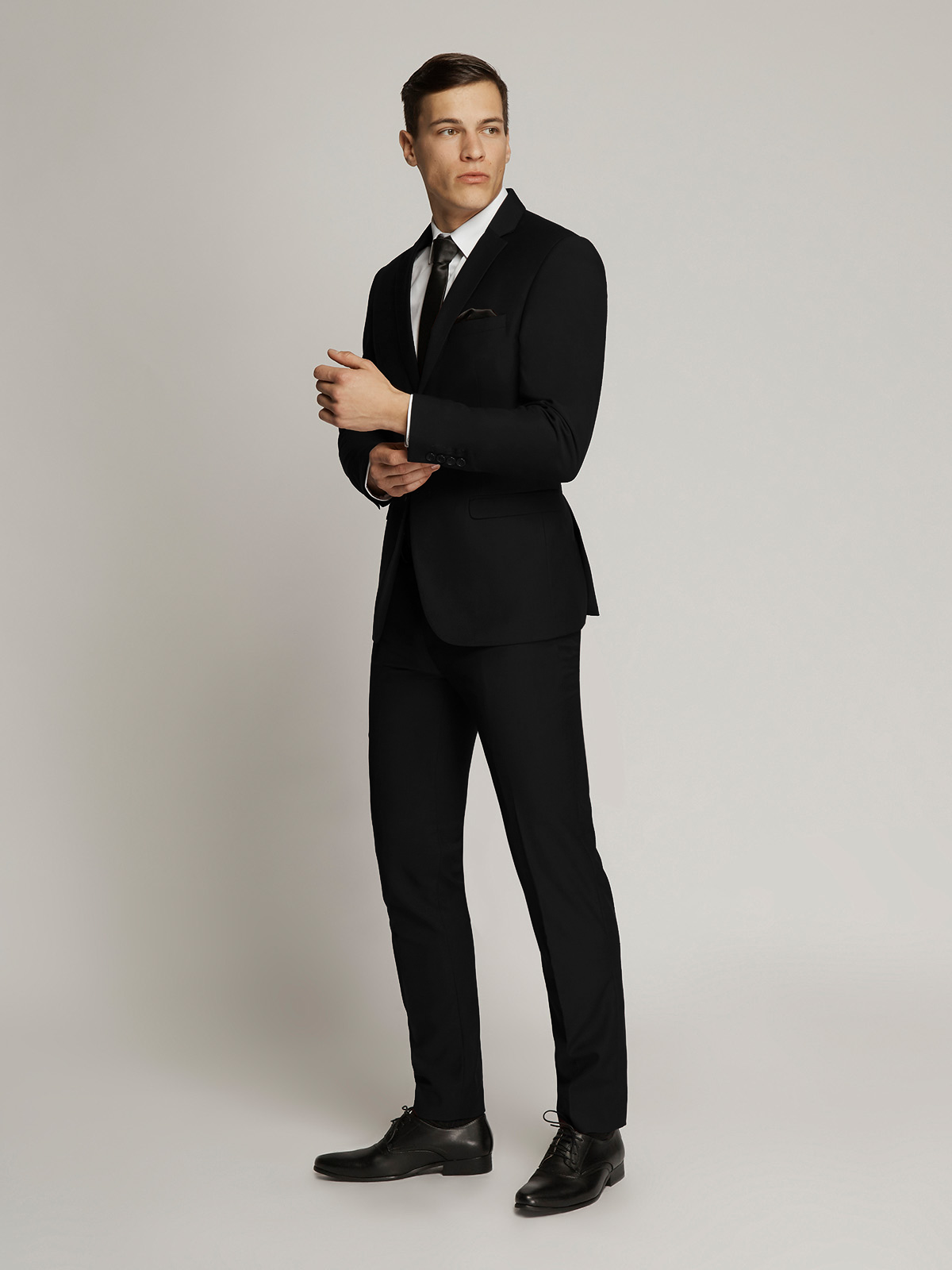 James suit with a slim cut - Image 22