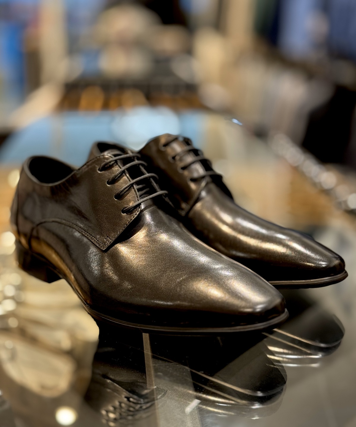 Maison formal shoes with a lace-up style