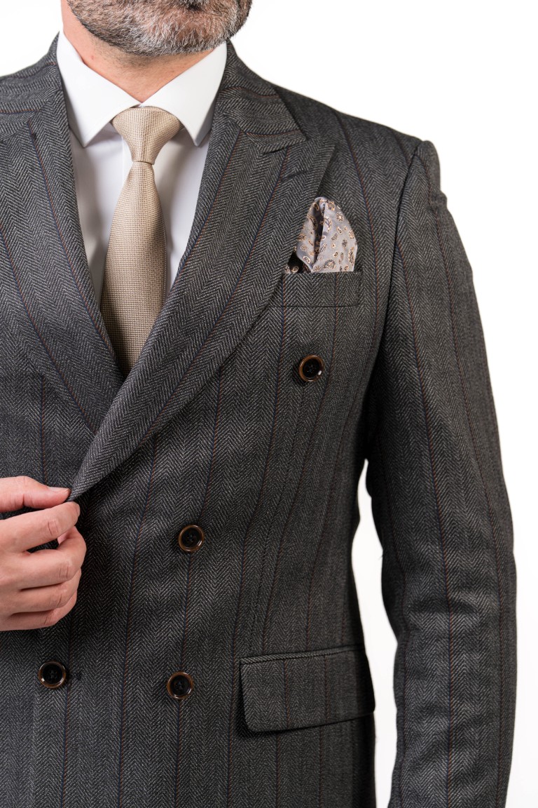 Masion double breasted striped suit - Image 3