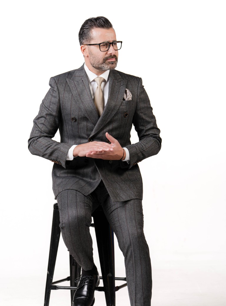 Masion double breasted striped suit - Image 4
